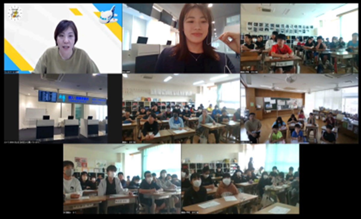 ANAグループ総合トレーニングセンター「ANA Blue Base」の空港を模した施設と沖縄県の2つの小学校を繋ぎ、ANAグループには様々な仕事があること、飛行機1機を安全に運航させるために多くの人が携わっていること等を、クイズやデモンストレーションを交えて紹介しました。Q&Aでは、子どもたちからの質問が止まらず、好奇心や関心の高さが画面越しに伝わってきました。